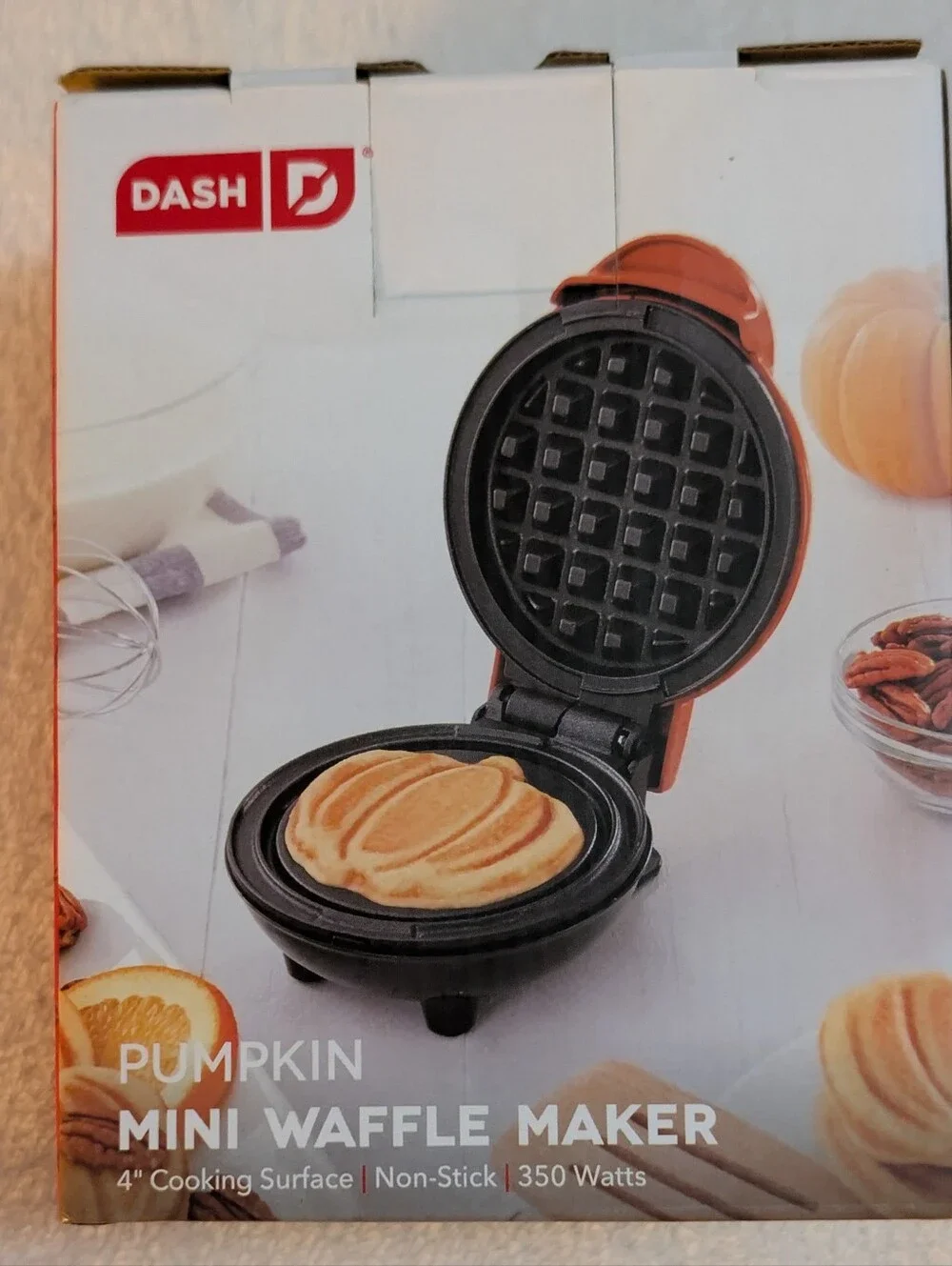 DASH Pumpkin Mini Waffle Maker Orange 4